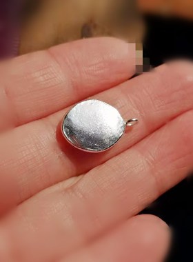 手工足银凹面不规则形状定做吊坠