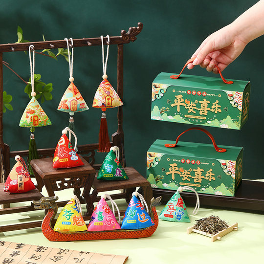 Dragon Boat Festival sachet to repel mosquitoes and finished rice dumpling sachet gift