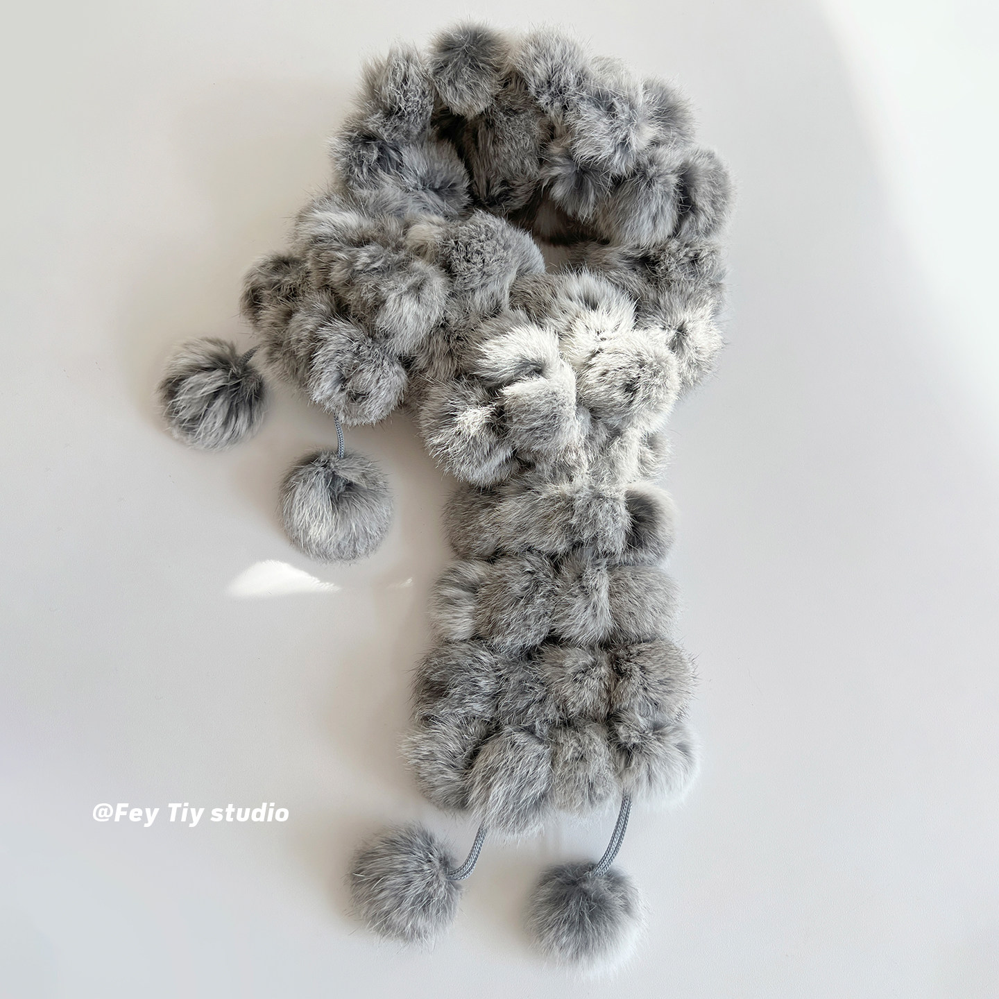feytiy 兔毛球球围巾~冬季新款千禧年保暖皮草毛毛围脖百搭浅灰,淘宝优惠券,粉丝福利购,淘宝优惠卷