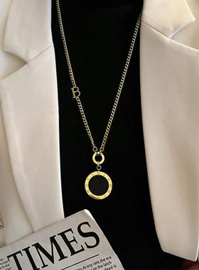 韩版个性黑白双面罗马圆盘长款