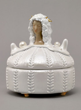 瞿广慈月光宝盒处女座酒柜艺术品