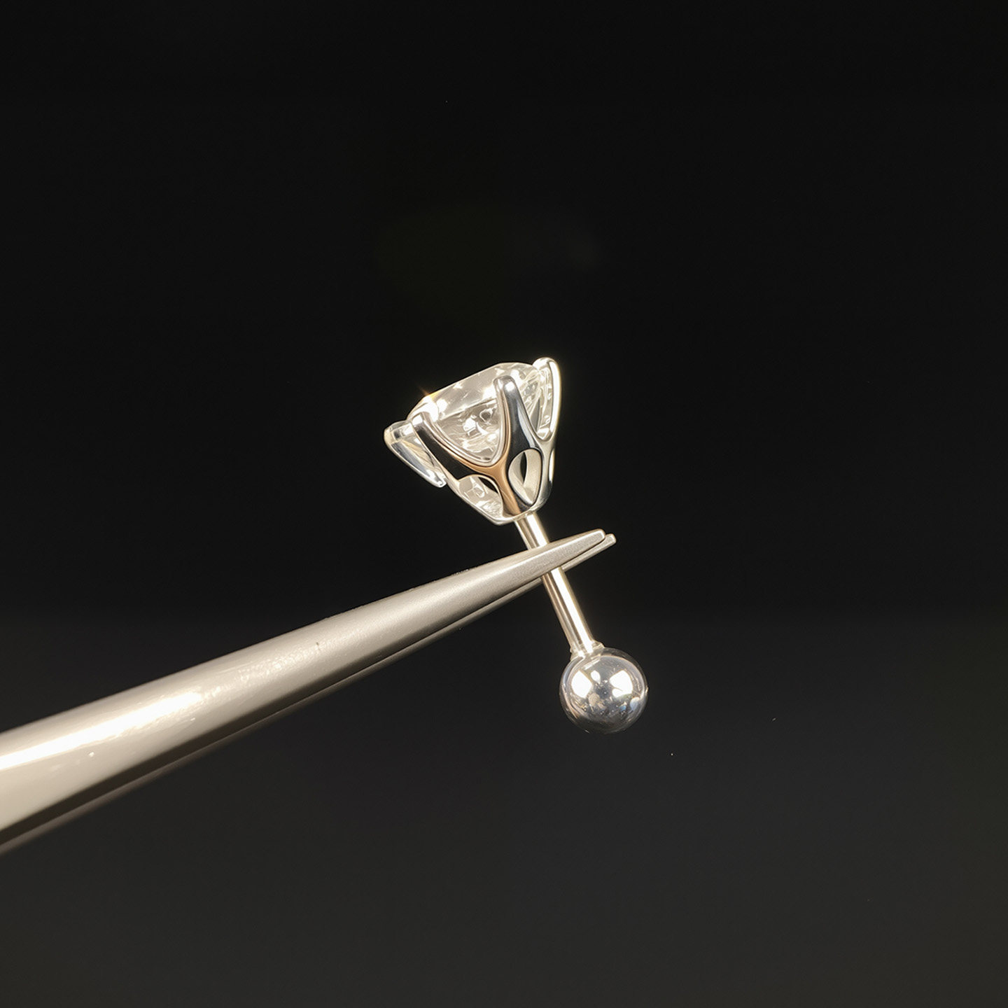 18k金耳钉人工培育钻石耳饰女款单钻六爪pt950四爪螺丝拧扣耳骨钉,淘宝优惠券,粉丝福利购,淘宝优惠卷