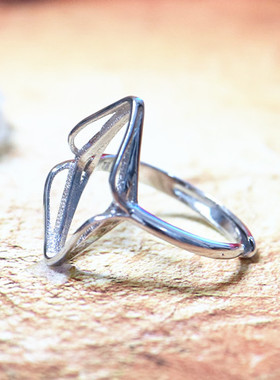 纯银戒指空托镶嵌琥珀蜜蜡菱形