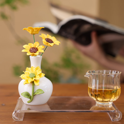 陶瓷向日葵花瓶向阳花开高白泥花向阳而生茶桌书桌餐桌玄关瓷摆件 - 图1