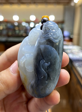 新疆和田青花玉籽料挂件