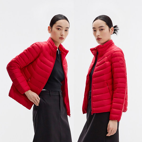Qianrengang Nouveau printemps et été mince veste pour femmes Col à collier court col décontracté et à la mode