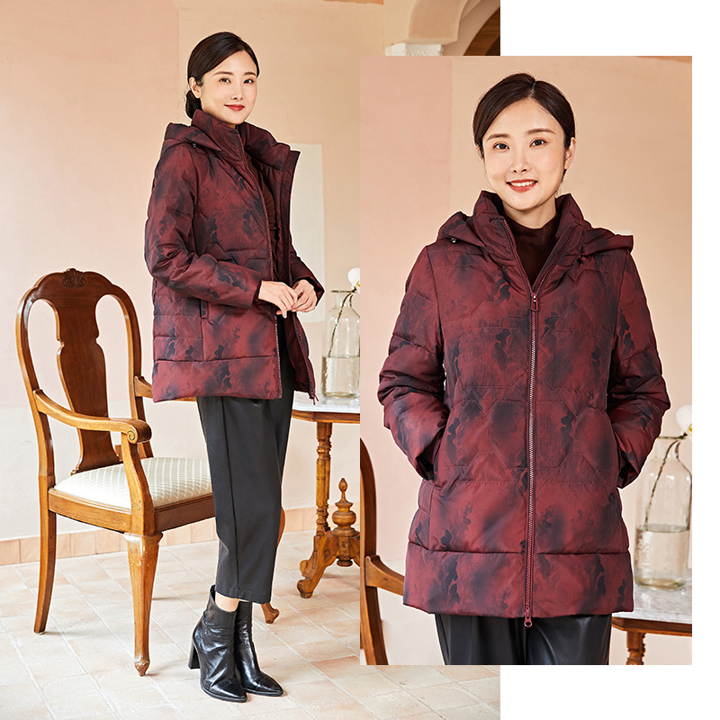 Y279302Y 千仞岗新款冬季女士中老年妈妈装修身连帽羽绒服女外套 Y279302Y 千仞岗新款冬季女士中老年妈妈装修身连帽羽绒服女外套
