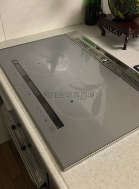 松下嵌入式三眼燃气灶带烤箱