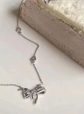 新款引力爱心轻奢链钻锁骨女网