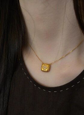 精致钻时尚女包点复古项链风色