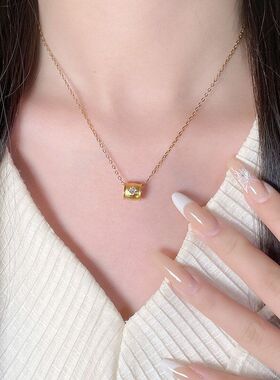 不锈钢八芒星锆石吊坠拉丝链奢