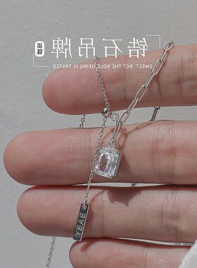 宝贝新款轻链奢小众项链牌十字