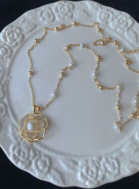 百搭镂空小清新精工玫瑰气质毛衣