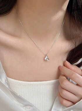 爆款女幸运小众花朵奢劲链三叶草