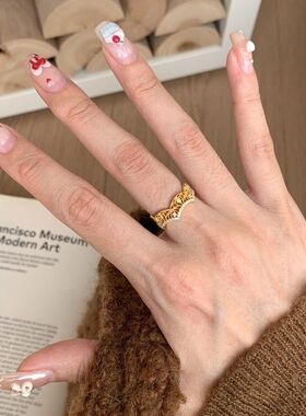 步步个性生莲古法设计宫廷风镶钻复古宫廷风镂空戒精致镀18K女戒