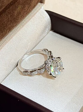 轻奢S925纯银 在逃公主3克拉钻戒戒指蝴蝶结满钻丝带设计感