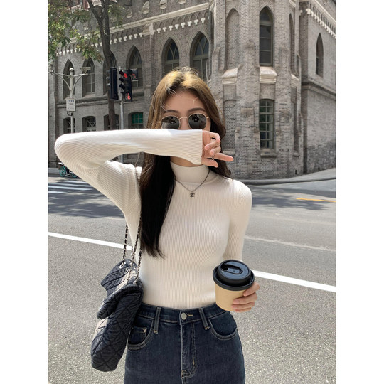 MULVAN  黑色半高领针织衫女秋冬套头内搭打底衫修身显瘦上衣