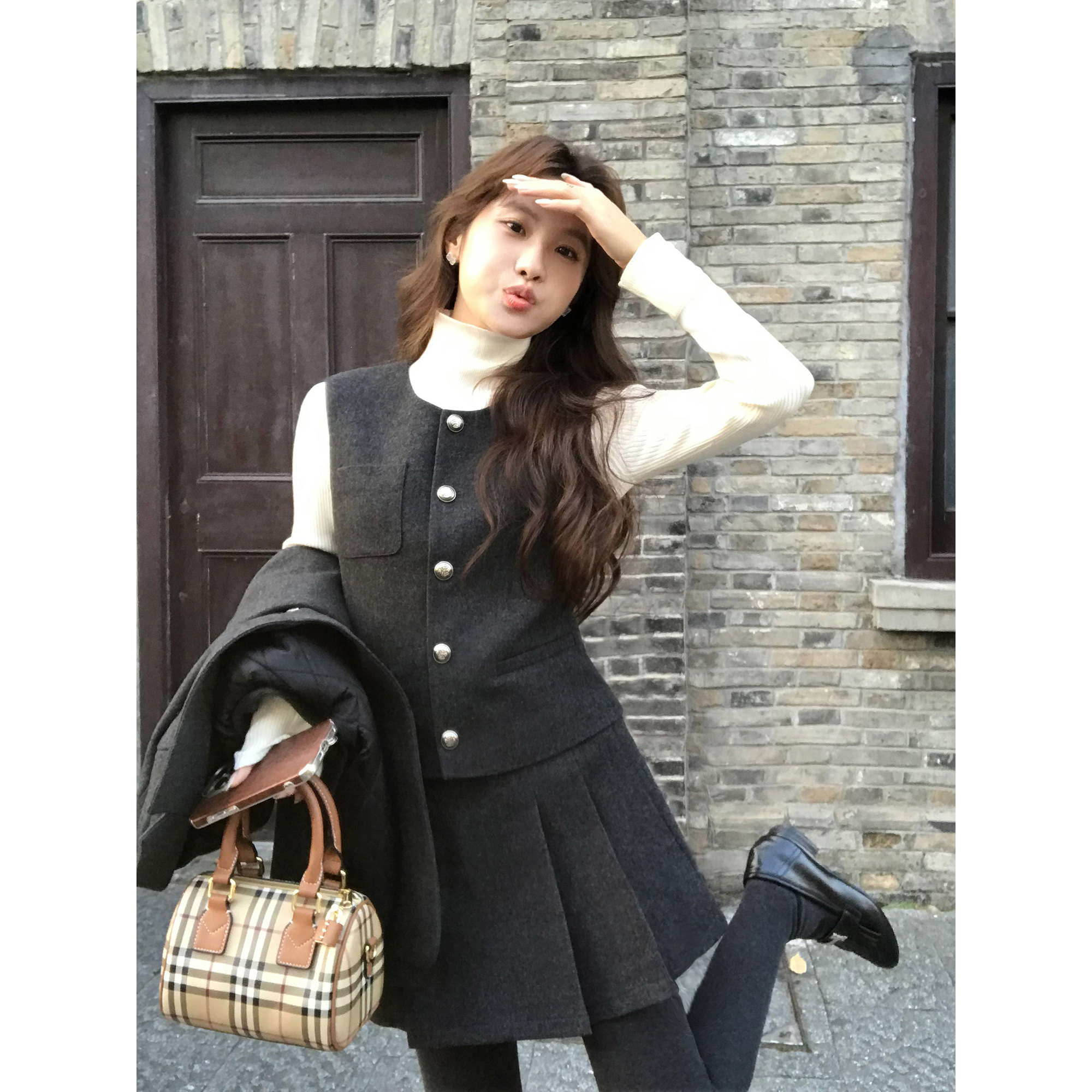 MULVAN 高智巴恩 西装毛呢外套女经典宽松圆领马甲半身裙三件套装,淘宝优惠券,粉丝福利购,淘宝优惠卷