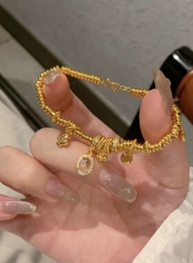 手链女款轻奢小众精致高级感女生漂亮独特 2026 新款高颜值 1