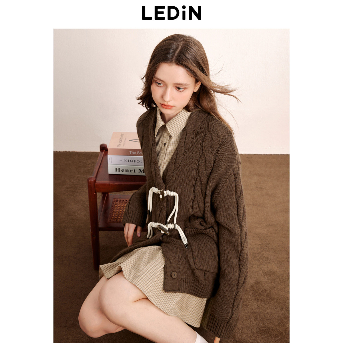 乐町绞花学院牛角扣针织线开衫女秋季宽松毛衣百搭上衣,淘宝优惠券,粉丝福利购,淘宝优惠卷