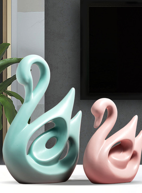 宏赫景德镇情侣天鹅陶瓷摆件装饰