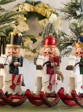 欧式风胡桃夹子士兵酒柜家居装饰