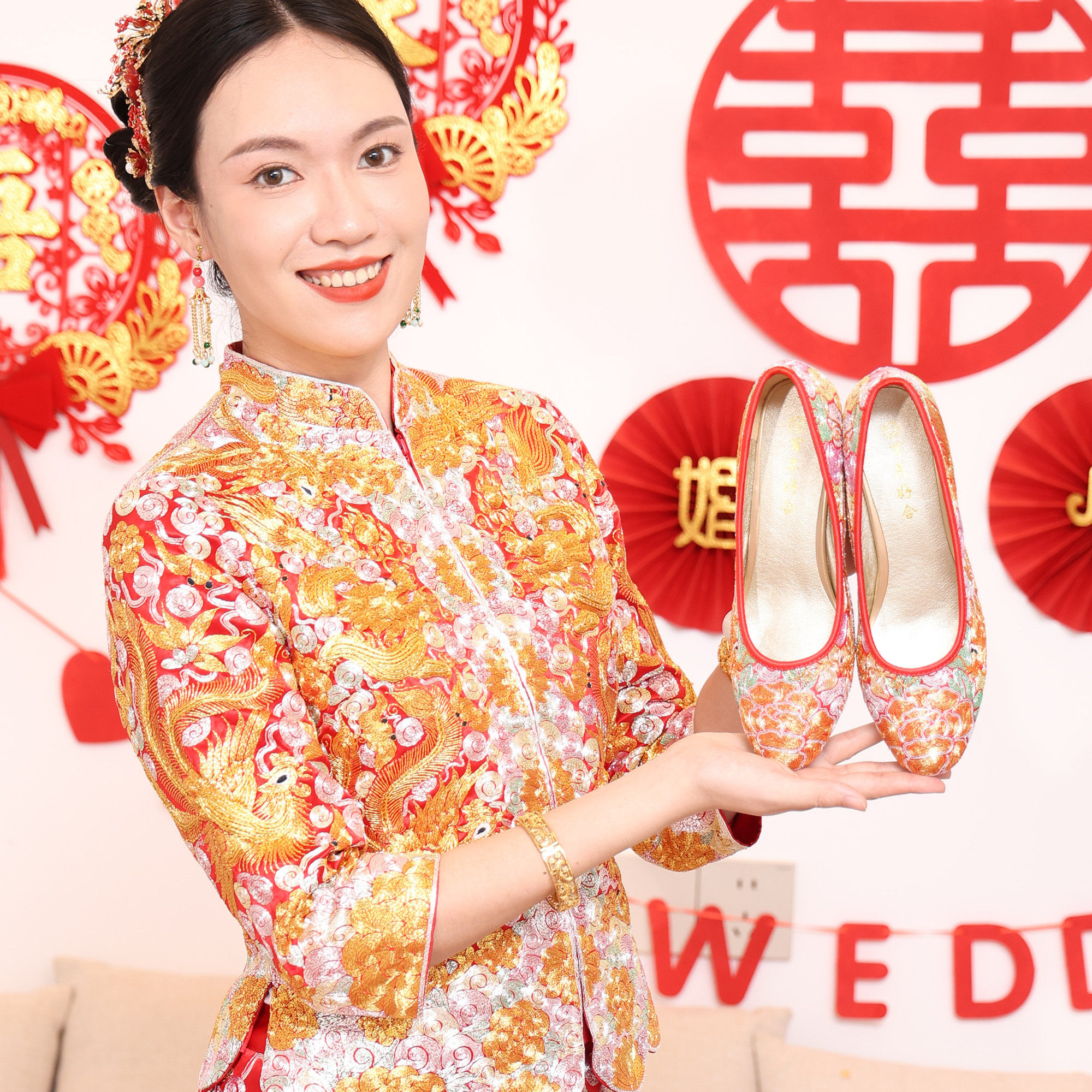 龙凤褂婚鞋裙褂鞋 红色金色褂皇褂后褂鞋秀禾鞋中式绣花鞋 手工鞋,淘宝优惠券,粉丝福利购,淘宝优惠卷