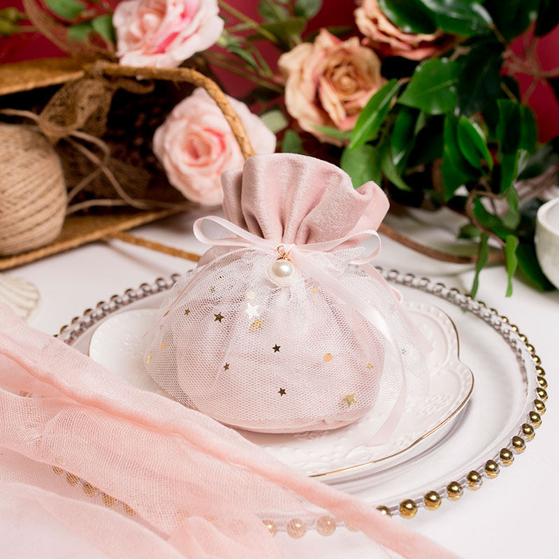 MISSXIU[KISS]结婚喜糖盒丝绒袋糖果小礼品包装袋ins风2元起包邮 - 图0