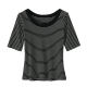 ແຂນໄຕມາດຂອງແມ່ຍິງ striped ຄໍມົນ sleeves