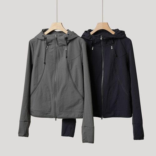 会员拍 防泼水机能外套女士修身百搭户外运动风上衣 日常休闲秋款 - 图0