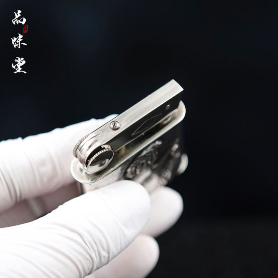 1930年代荷兰纯银宝剑银标名画浮雕抬臂煤油古董打火机烟具绝版稀