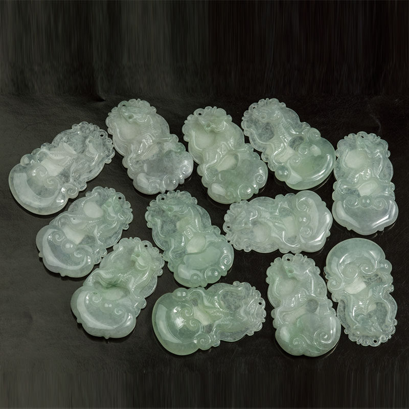 钰达虎牌挂件冰种玉虎如意虎项坠 钰达颈饰