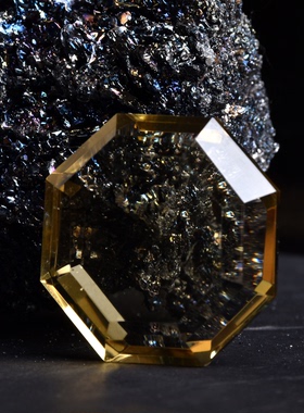 天然黄水晶八边形八角琢型吊坠