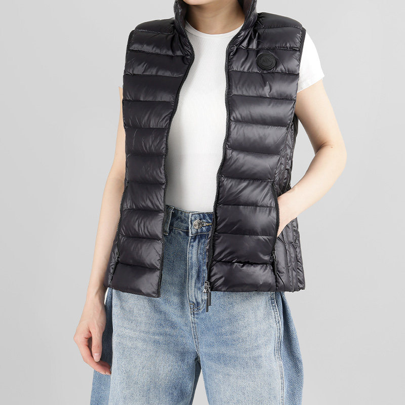 Armani阿玛尼AX 女士可收纳轻薄款鸭绒羽绒立领马甲银泰 300095,淘宝优惠券,粉丝福利购,淘宝优惠卷