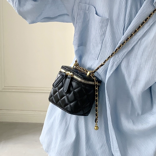 Цепь, сумка через плечо, небольшая маленькая небольшая сумка, на цепочке, коллекция 2023