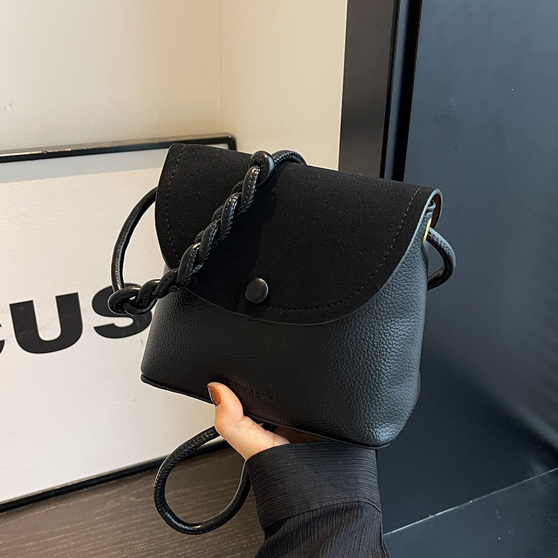 秋冬复古磨砂斜挎小包包女2025新款上班通勤手机包编织肩带水桶包,淘宝优惠券,粉丝福利购,淘宝优惠卷