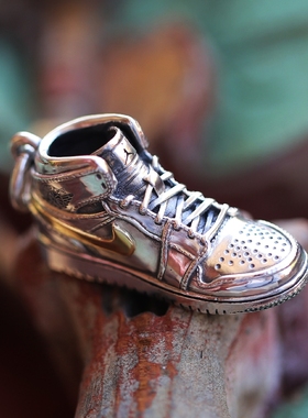 铁头的店aj1篮球鞋吊坠