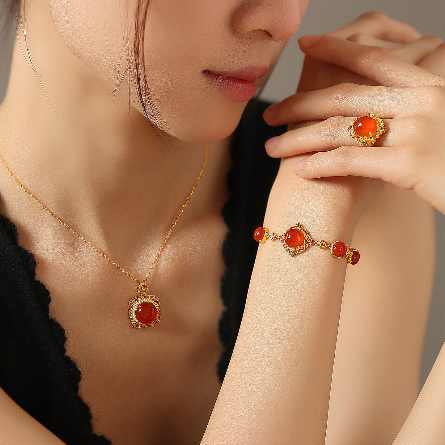 Natural South Red Agate Ice Red Fluorescent Living Ring for Women