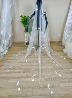 郁金香蕾丝新娘长头纱森系造型婚纱摄影旅拍外景旅拍写真样片硬纱