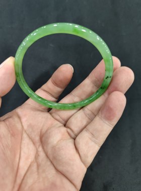 和田碧玉手镯冰底苹果绿乌兰海碧玉手镯圆条手镯无裂无纹63圈口