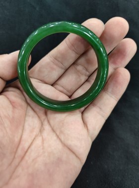 和田碧玉手镯冰底菠菜绿满绿正版手镯无裂无纹52圈口