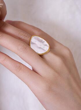 ins小众设计天然异形白贝母戒指
