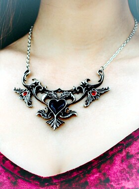 Alchemy维多利亚心形哥特风项链