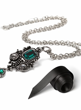Alchemy P1012 LOST JEWELS OF PARIS 巴黎失落的珠宝哥特风项链