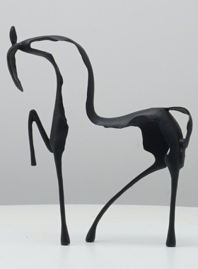 新中式红色抽象雕塑摆件