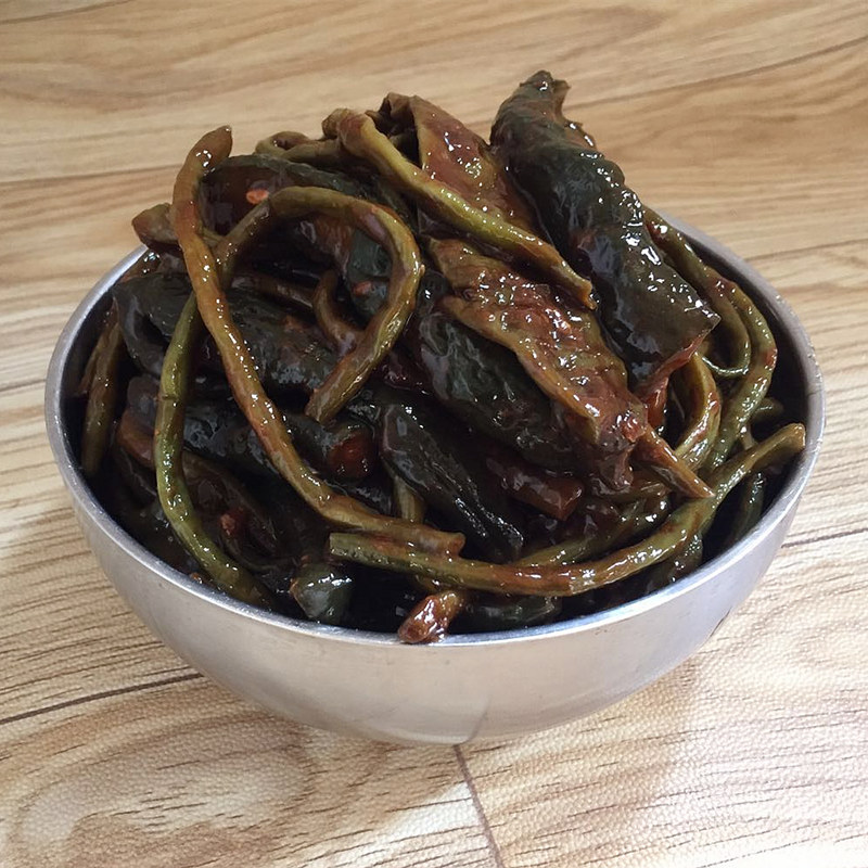 东北咸菜酱缸咸菜酱缸咸黄瓜辣子香瓜长豆辣椒