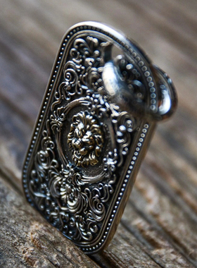 SAMTAO情侣项链吊坠S925银唐草浮雕狮子个性男女搭配冷淡欧美包邮