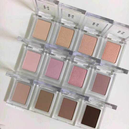 Holika Monochrome Eye Shadow