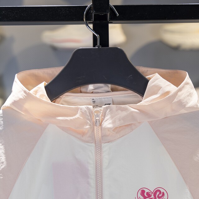 Li Ning ກິລາ windbreaker windproof ແລະກັນນ້ໍາ