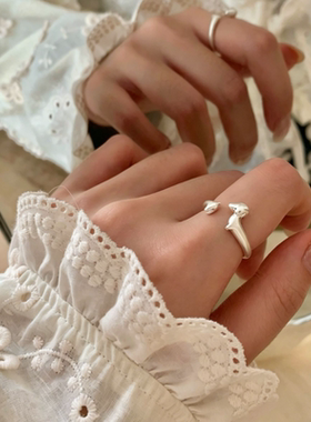 韩版简约磨砂腊肠狗戒指女新款小众设计百搭时尚轻奢高级感开口戒